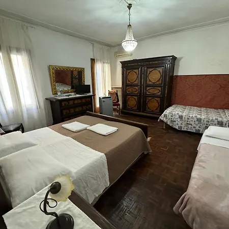 Fortuny Guest house